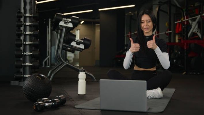 What Does an Online Personal Trainer Do?